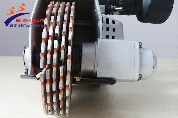 Máy cắt rãnh tường
